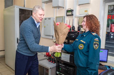 В Международный женский день глава Одинцовского округа Андрей Иванов