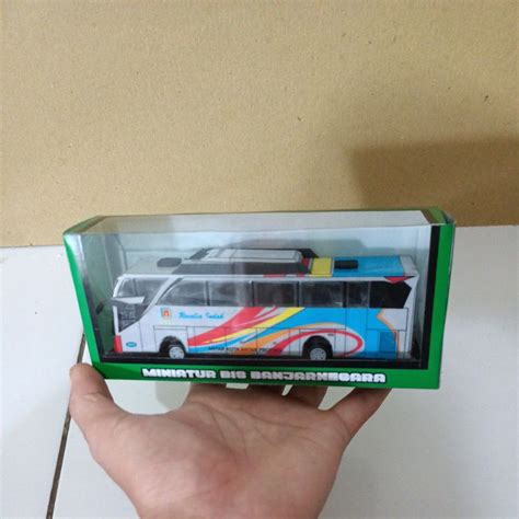Jual Miniatur Bis Rosalia Indah SHD Skala Skala Hot Wheels
