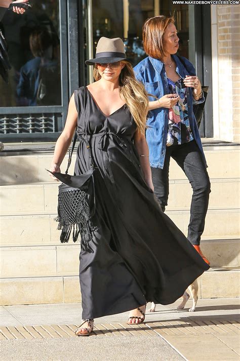 Chrissy Teigen New York Celebrity Beautiful Babe Posing Hot New York Black American Pokies