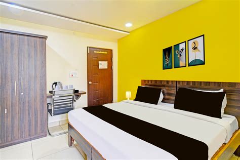 Couple Budget Hotels in Rajiv Gandhi International Airport, Hyderabad