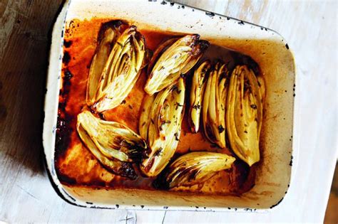 26 Best Ways to Use Chicory: Recipes to Try Right Now - Backyard Boss