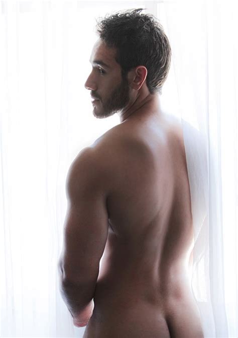 Dan Stevens Strong And Burly Bare Chested Naked Male Celebrities