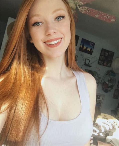 Her Happy Selfie Porn Pic