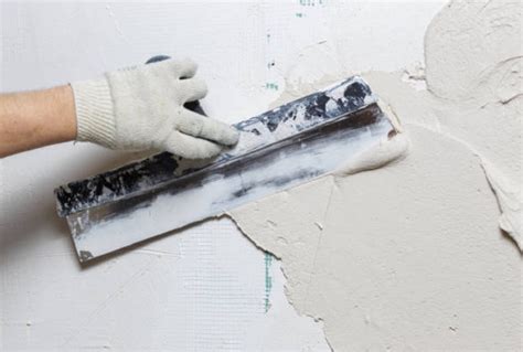 Чем покрыть известковую штукатурку