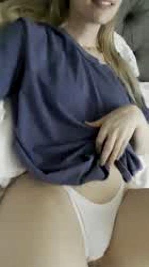 Do You Fuck On The First Date Send Nude Selfie