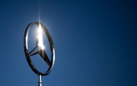 Mercedes пішов із Росії, продавши завод під Москвою | РБК-Україна