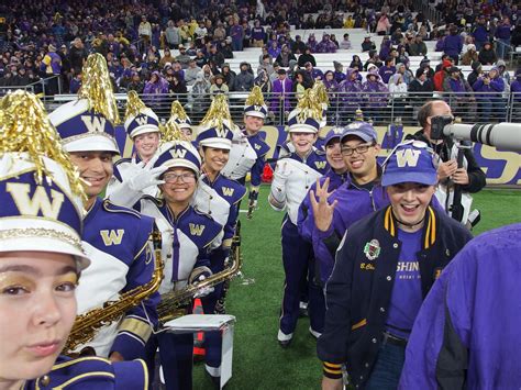 Countdown: UW vs Weber State!