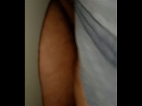 Militar anónimo de culo peludo buscaba polla Bullgreen en Gloryhole XVIDEOS