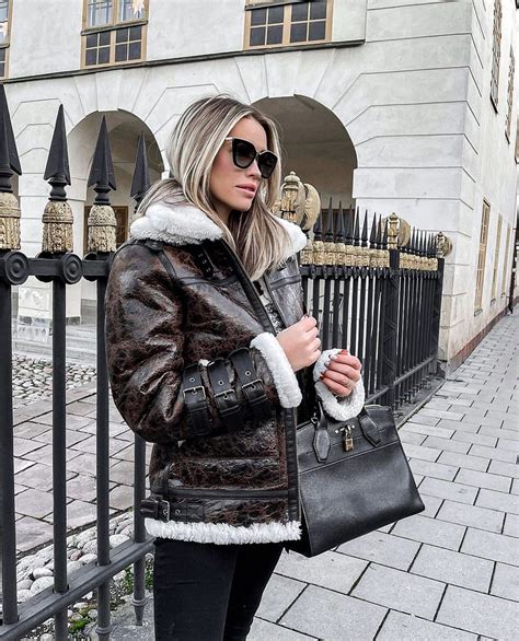 Boda Skins En Instagram “weekend Walks In Hunter 30 The Perfect Jacket For Any Winter