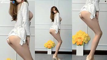 G I H N Qu C Nh Y L N A M Ng Xvideos