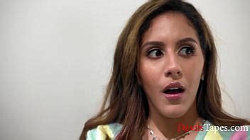 Esta Es Mi Primera Vez Con Un Bicho Raro Liv Renovada XVIDEOS