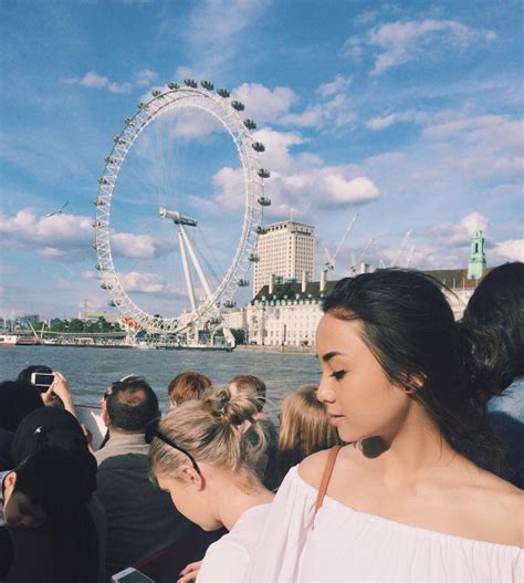 3 cô bạn gái hot girl chứng minh Vlogger Việt chỉ toàn yêu người xinh