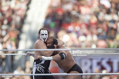 169 Wrestling Headlock Stock Photos, High-Res Pictures, and Images ...