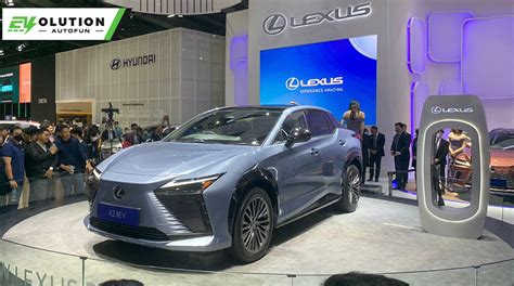 Mobil Listrik Mewah Lexus Rz Mulai Pamer Diri Di Indonesia Ini