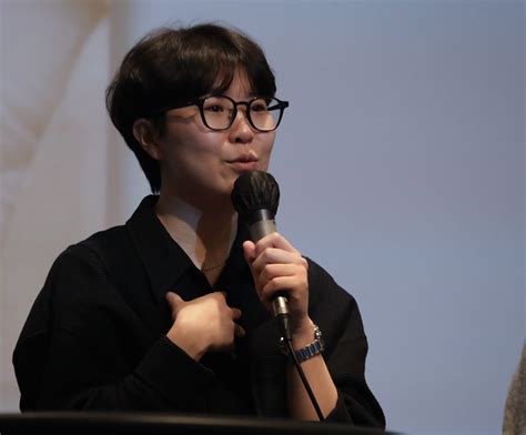 Radikal bevægelse går viralt Nej til dates sex børn og ægteskab med