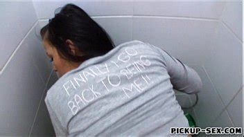 Chica checa ganó 8000 coronas por sexo duro con extraño XVIDEOS