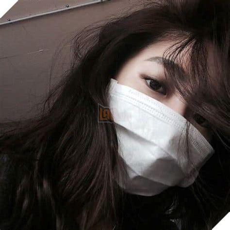 Khi các hot girl đồng loạt đeo khẩu trang phòng dịch che nửa mặt nhưng thần thái vẫn xuất chúng