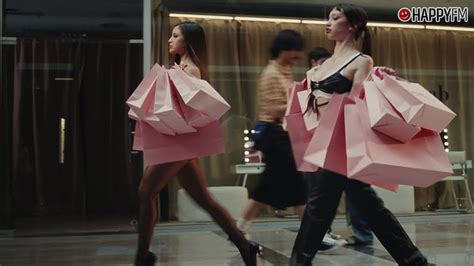 pasarella de Emilia y Six Sex letra y vídeo