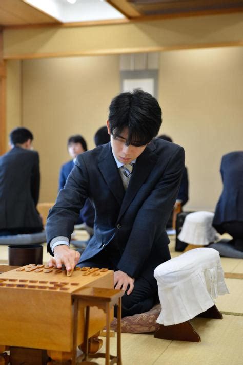 藤井聡太七段、強敵・千田翔太七段に圧勝！竜王戦ランキング戦無敗の19連勝 史上初4期連続優勝かけ決勝で師弟対決 Abematimes 40ch