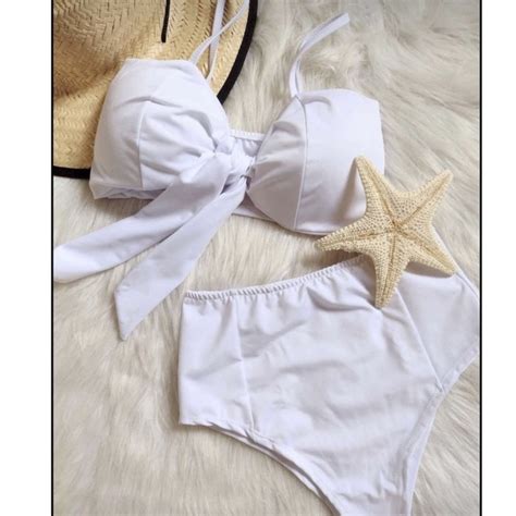 Biquíni modelo Hot Pants branco bojo e laço lançamento 2022 Shopee Brasil