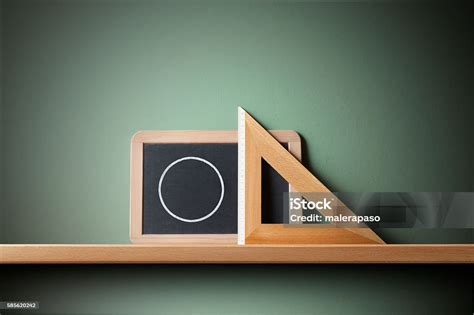 bentuk geometris lingkaran persegi segitiga persegi panjang foto stok