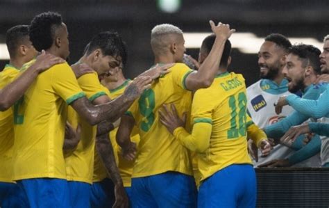 Copa Do Mundo 2022 Seleção Brasileira Irá Usar Ternos Assinados Por