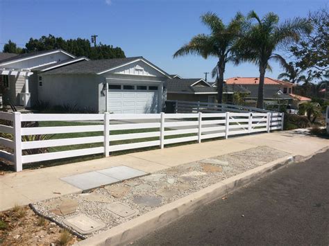 Benefits Of Choosing A Vinyl Split Rail Fence For Your Home A G Vinyl