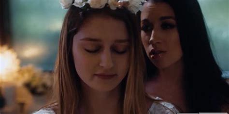 Busty Bride Gets Her Pussy Licked By Her Husbands Stepsister Tnaflix