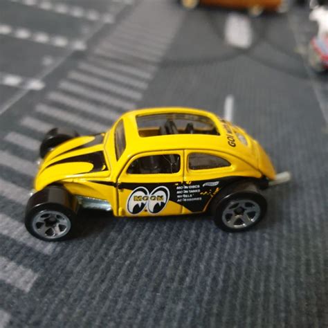 風火輪 hot wheels Custom Volkswagen Beetle Mooneyes 有瑕疵 蝦皮購物