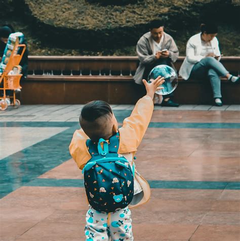 African Safari articles - Requirements for Travelling with Children to