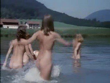 Naked Unknown In Liebesgr E Aus Der Lederhose