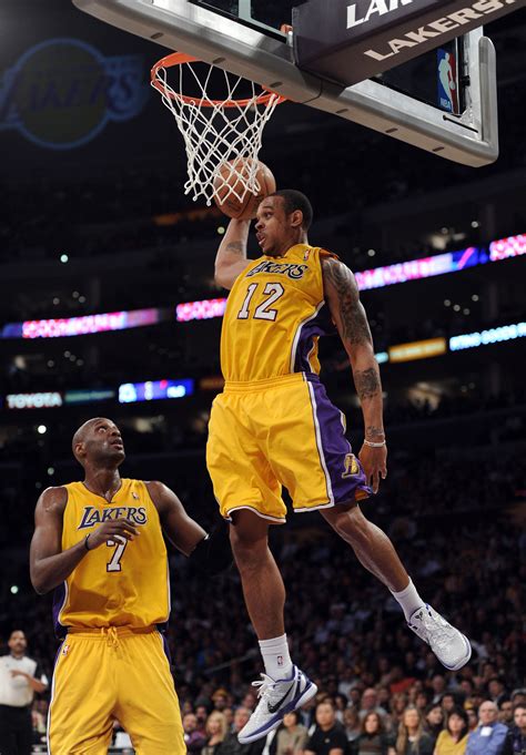 Lamar Odom Shannon Brown Naked Locker Room Photos