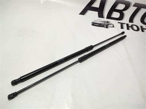 Заводские упоры капота на Лада Гранта FL рестайлинг (с 2018 г выпуска ...