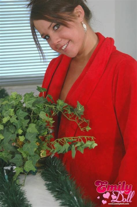 Emily Doll Takes Off Her Top And Expose Her Nipples Porn Pictures XXX Photos Sex Images