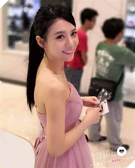 Hot Streamer Đài Loan bị tẩy chay sau khi lộ ngực trên live stream