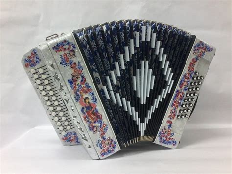 Гармонь "Заказная" зеленая