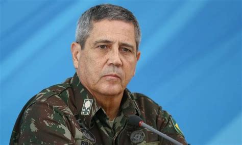 Braga Netto chamou comandante do Exército de cagão Rádio Santana FM