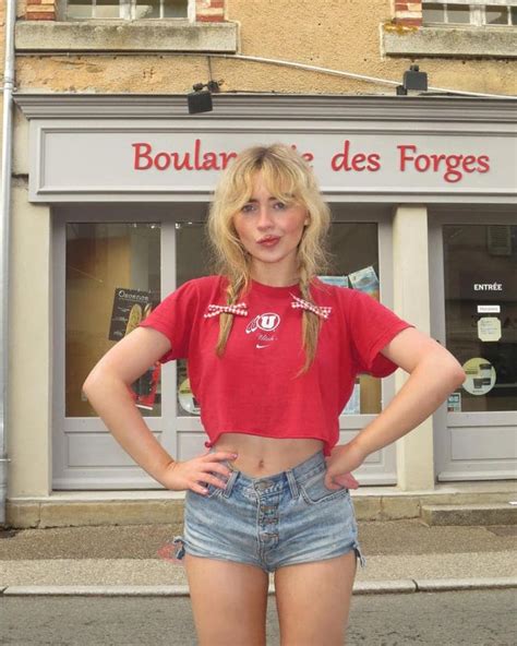 Sabrina Carpenter Rcelebsinjeanshorts