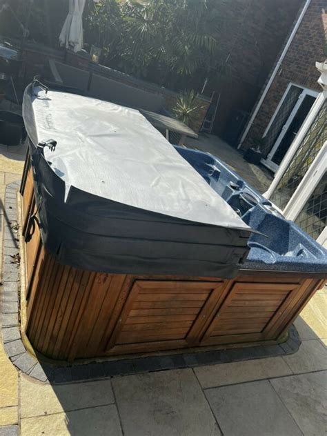 Arctic Spa Hot Tub For Sale From United Kingdom