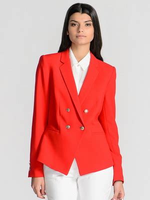 Модели женских пиджаков: фото, как должен сидеть пиджак на женщине и ...