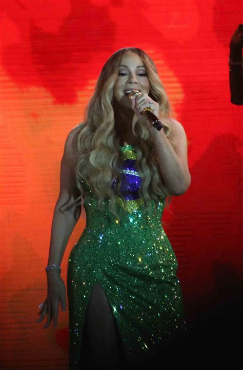 Foto: Mariah Carey iniciou show no Rock in Rio com vestido com a