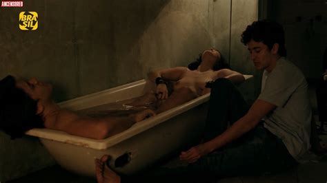 Naked Herm Nia Mendes In Fim Do Mundo