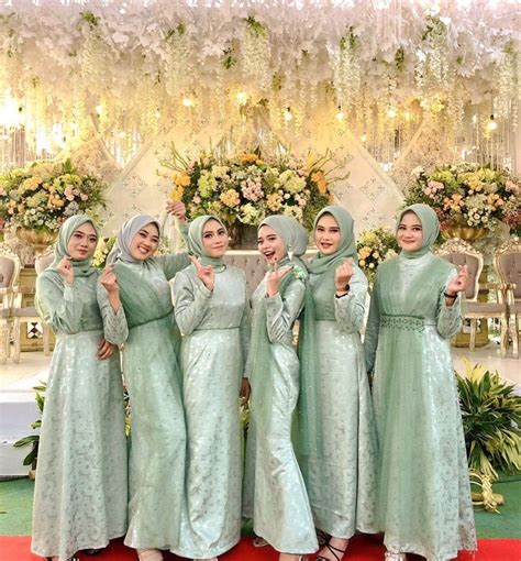 17 Inspirasi Seragam Bridesmaid Hijab Warna Pastel Yang Cantik All