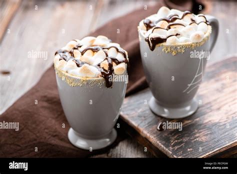 Hot Cocoa Drink Hi Res Stock Photography And Images Alamy