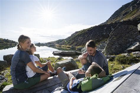 Familienhotels Im Eisacktal Dem Tal Der Spannenden Wege