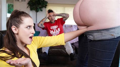 The Fists Of A Gorgeous Red Haired Goddess Porn Pic