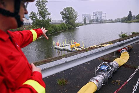 Diaporama La Force D Action Rapide Au Secours De La Centrale Nucl Aire