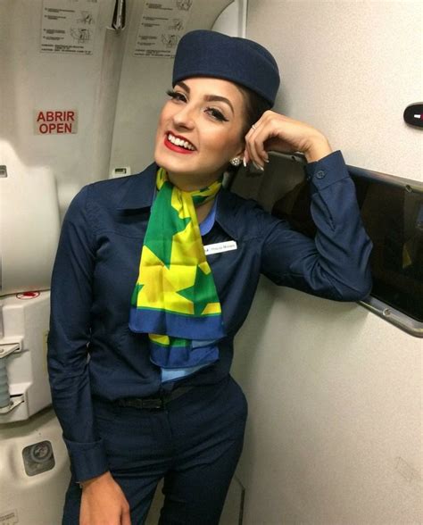Pin de Mark Zajdweber em Flight attendant hot Comissário de bordo Belas pernas Mulher