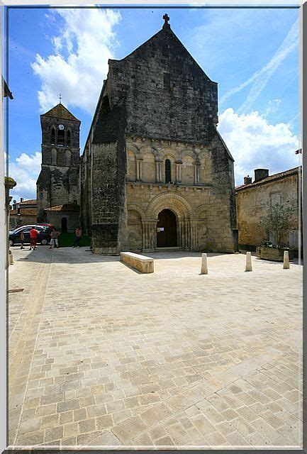 Diaporama église fortifiée de Mérignac Château féodal et ruine médiévale