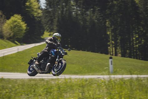 Top Naked Bikes Am PS Markplatz